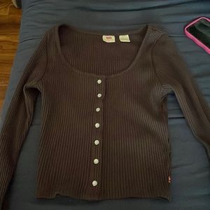 brown levis long sleeve
